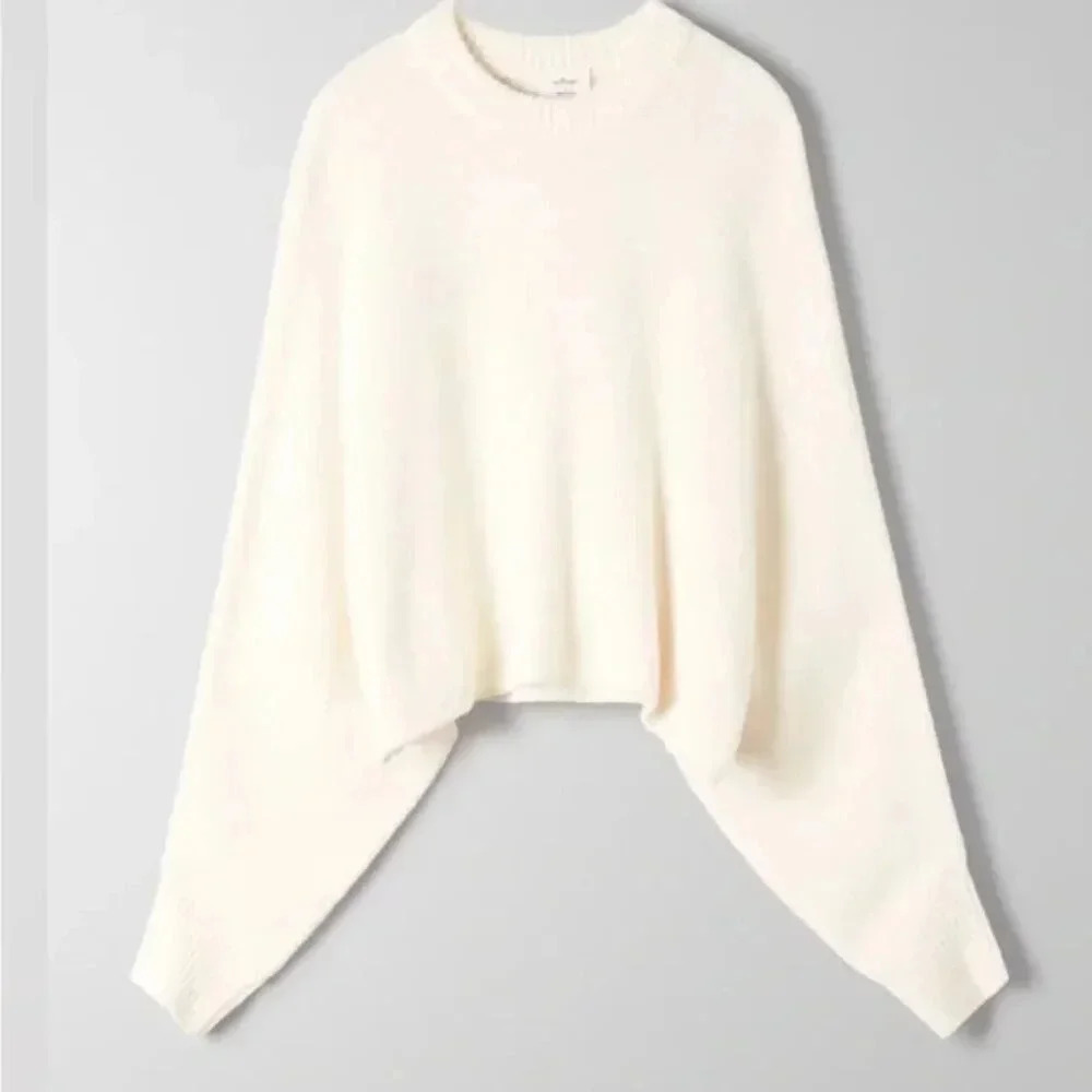 Aritzia Wilfred Mimi Chenille Knit Dolman Sleeve Cropped Sweater  White Sz Small